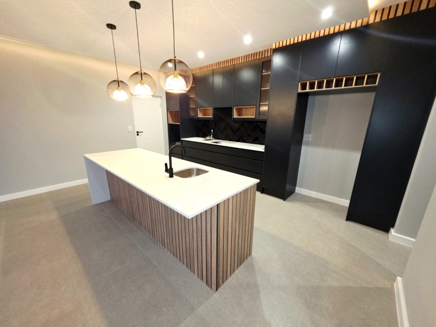 4 Bedroom Property for Sale in Sandown Western Cape